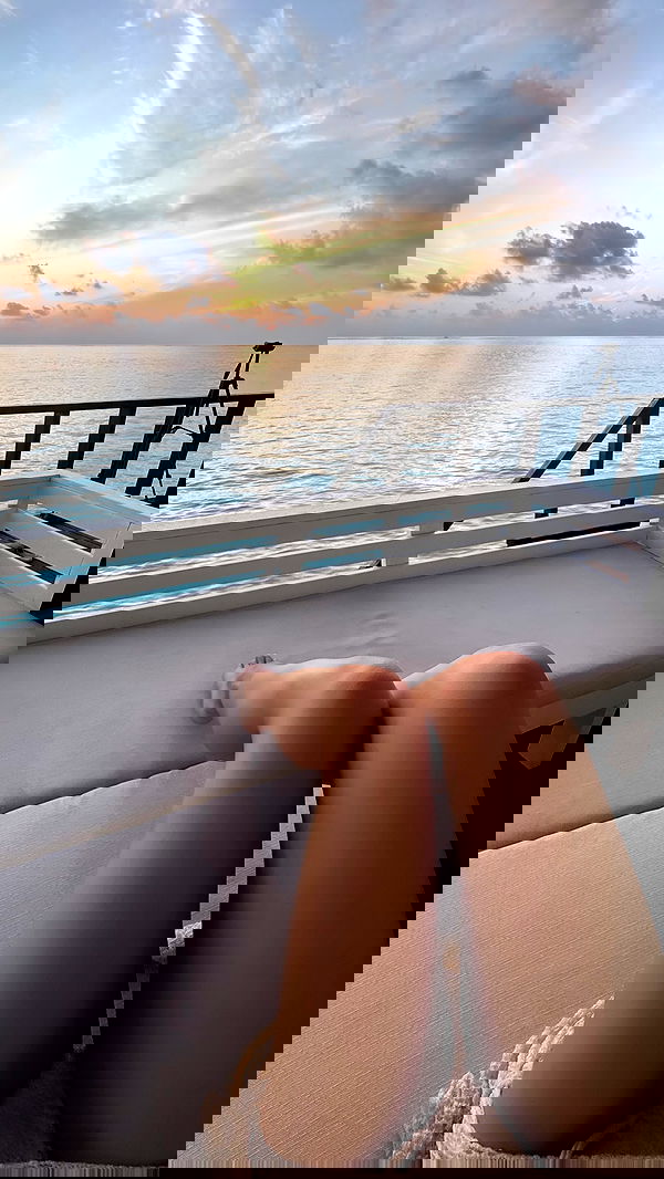 emxllouise2 image ~ Altpins