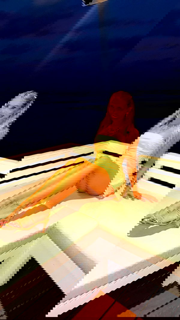 emxllouise2 image ~ Altpins