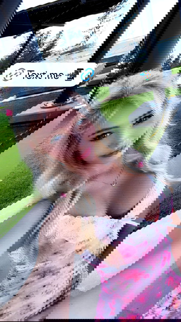 emxllouise2 image ~ Altpins