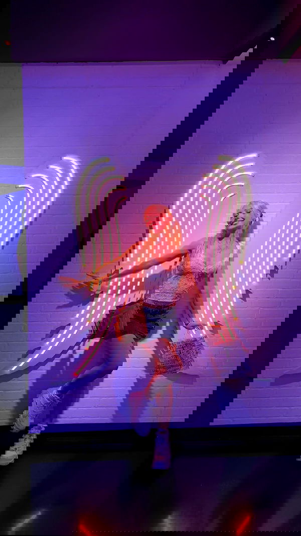 emxllouise2 image ~ Altpins