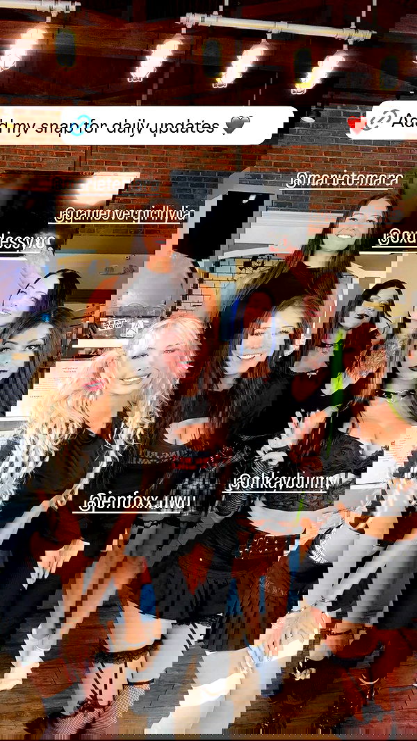 emxllouise2 image ~ Altpins