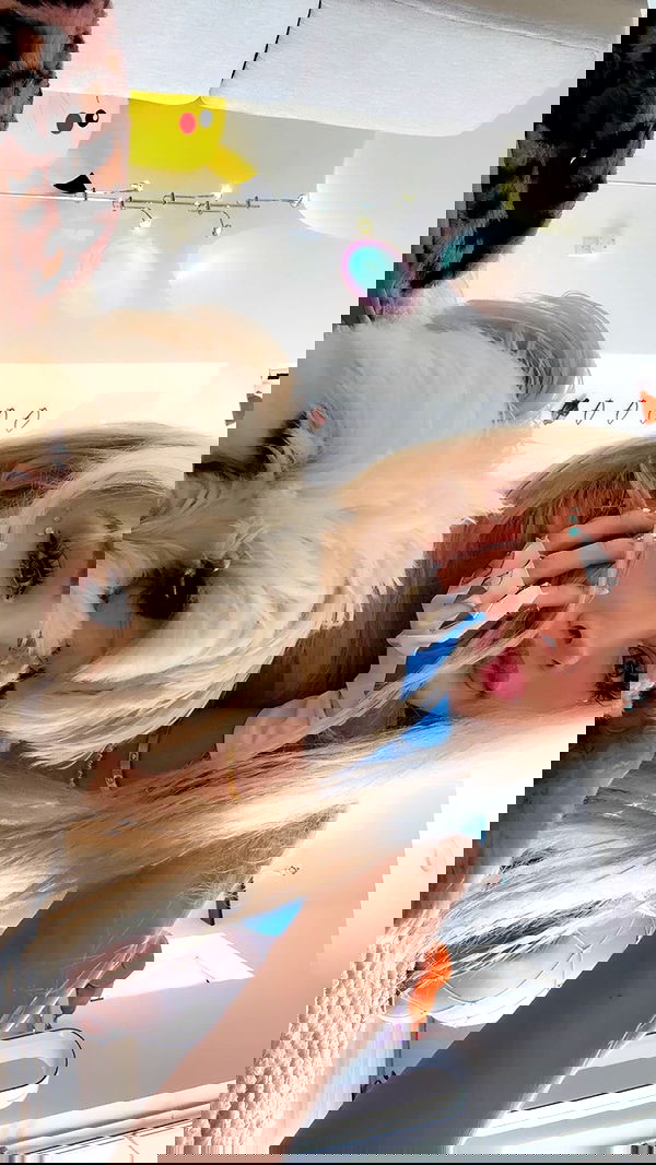 emxllouise2 image ~ Altpins