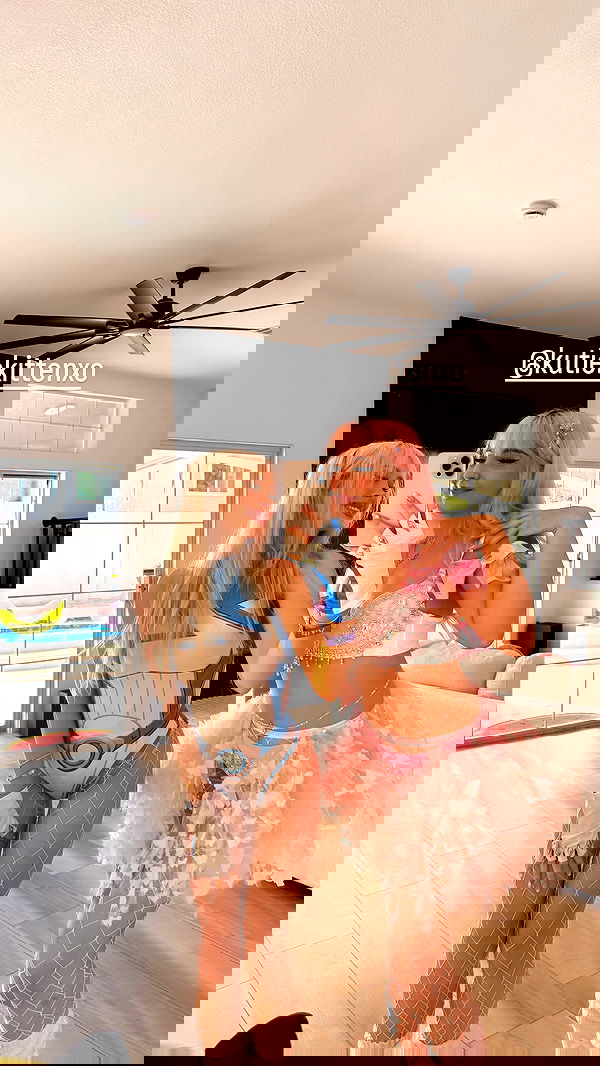 emxllouise2 image ~ Altpins