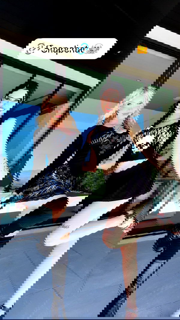 emxllouise2 image ~ Altpins