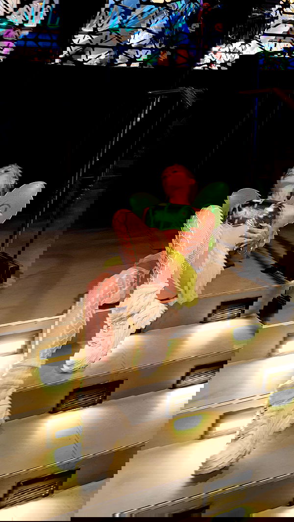 emxllouise2 image ~ Altpins