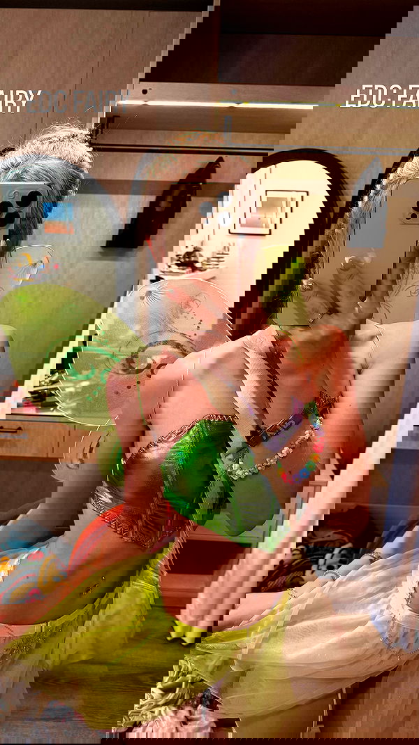 emxllouise2 image ~ Altpins