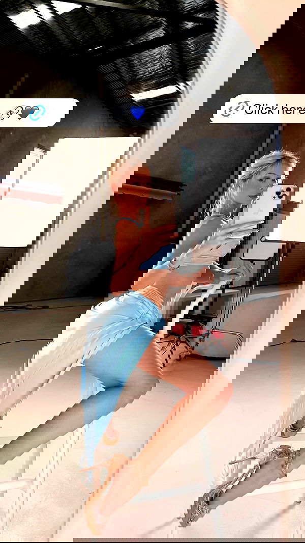 emxllouise2 image ~ Altpins