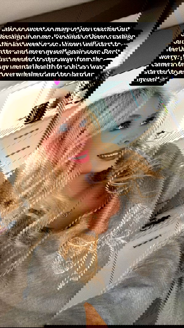 emxllouise2 image ~ Altpins