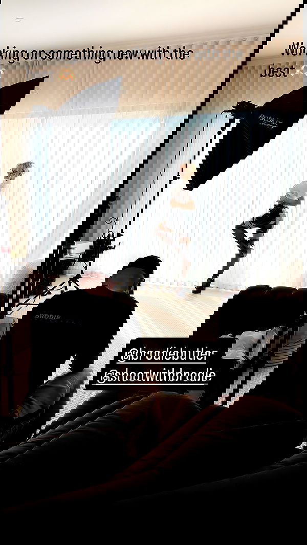 emxllouise2 image ~ Altpins