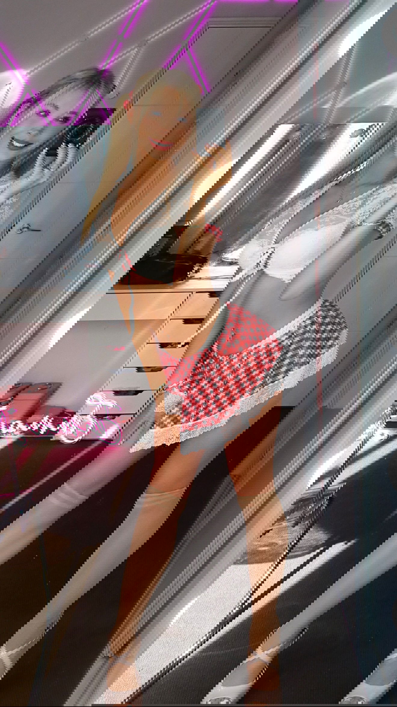 emxllouise2 instagram image archive image