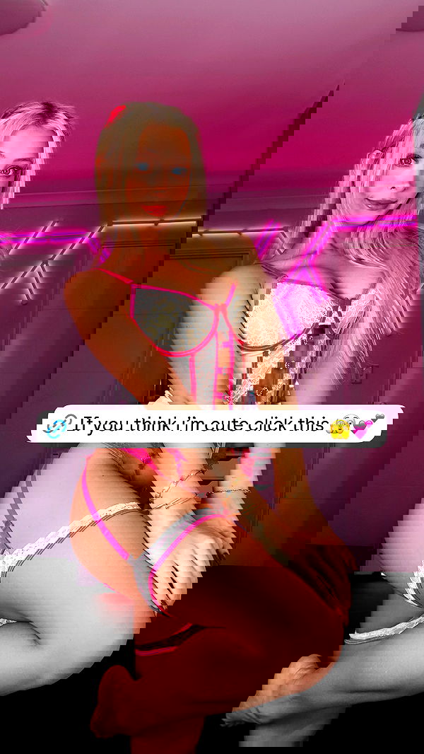 emxllouise2 image ~ Altpins