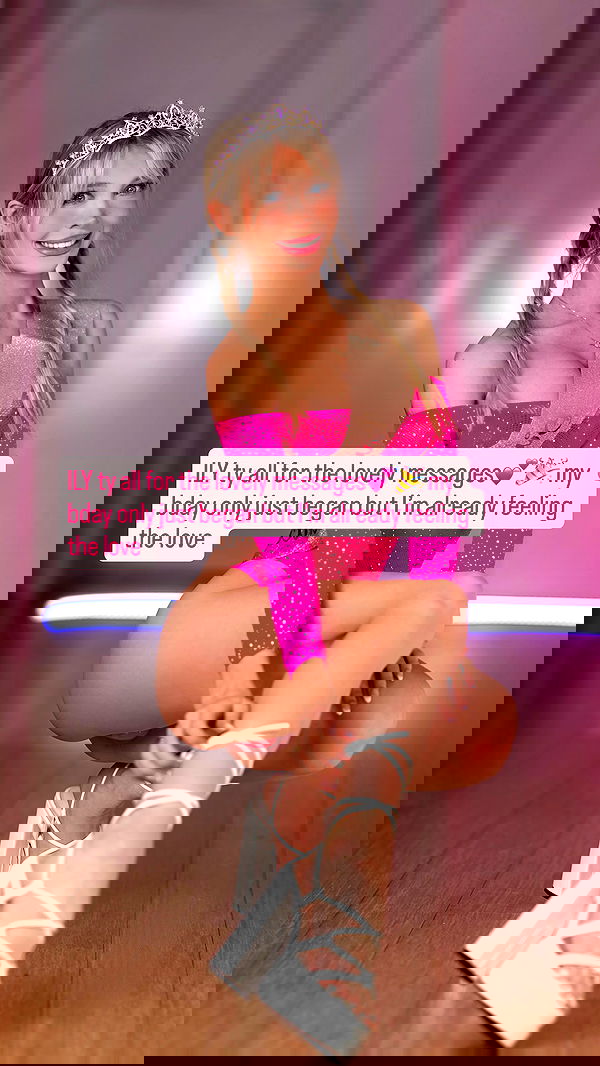 emxllouise2 image ~ Altpins