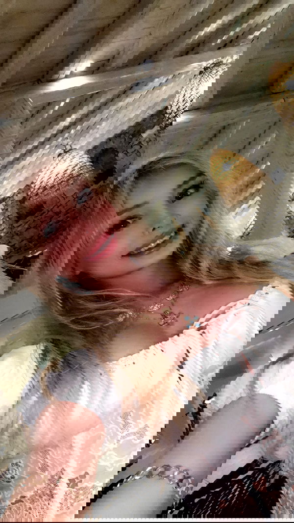 emxllouise2 image ~ Altpins