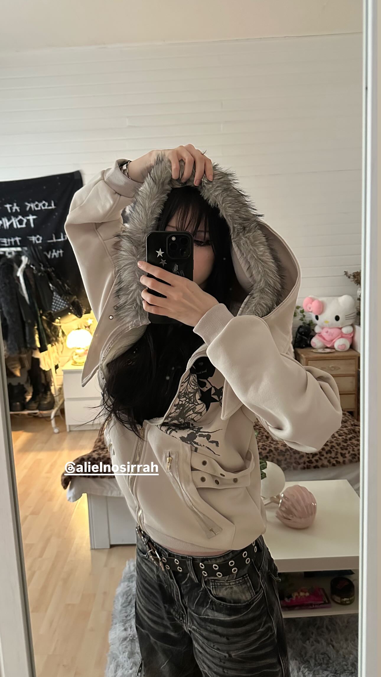 evameganosova instagram image archive image