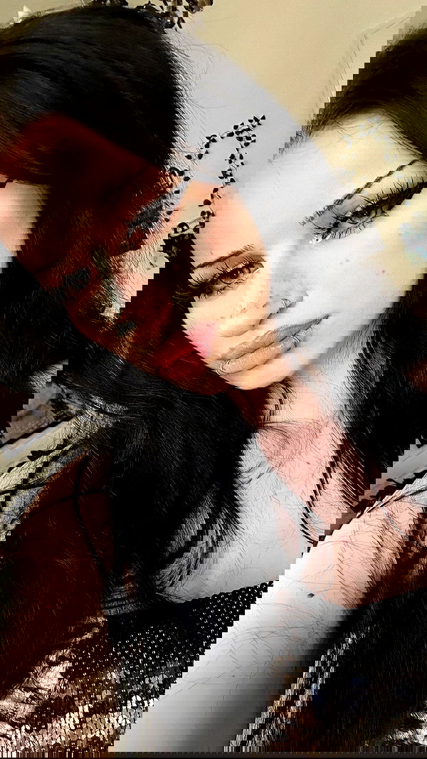 evameganosova image ~ Altpins