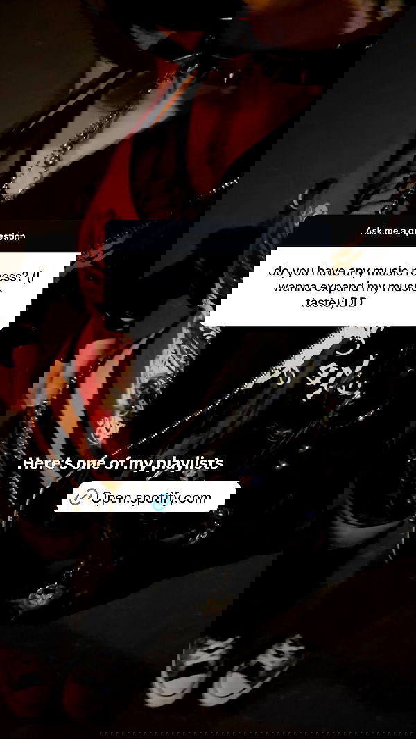 evameganosova image ~ Altpins