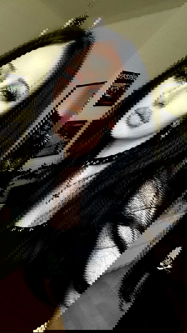 evameganosova image ~ Altpins