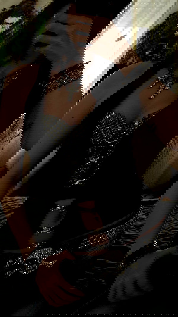 evameganosova image ~ Altpins