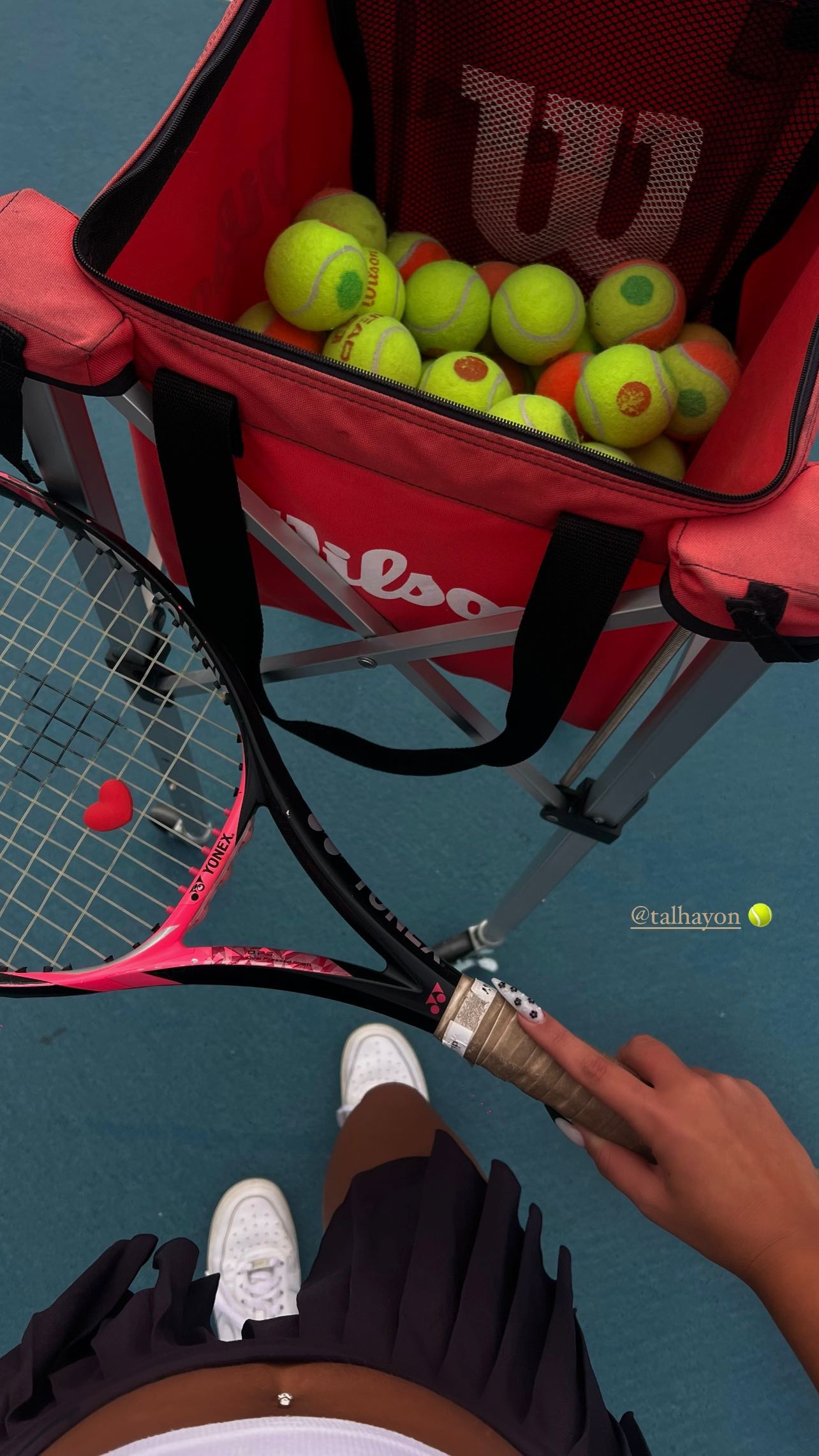 eve__sahar instagram image archive image