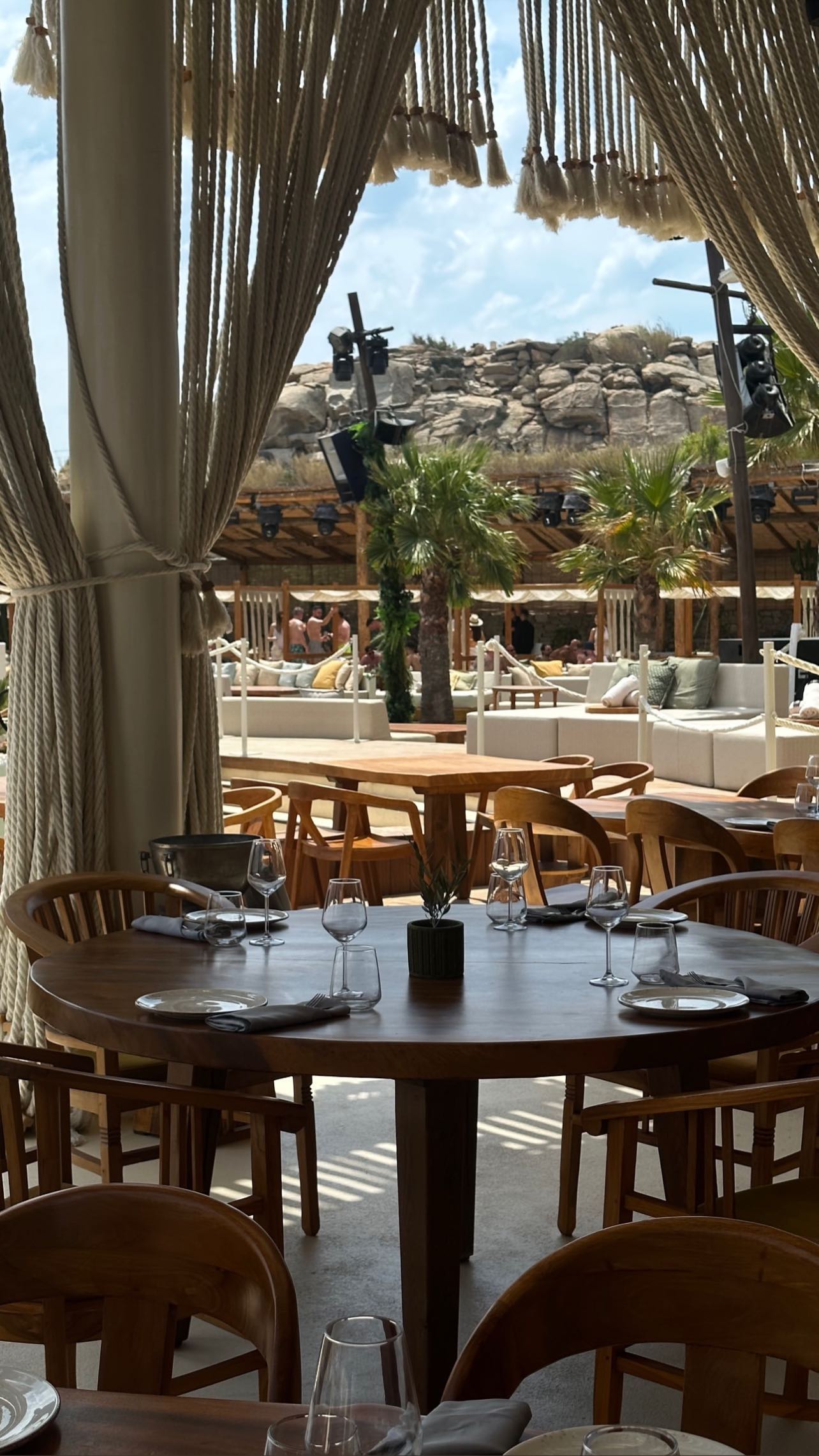 eve__sahar instagram image archive image