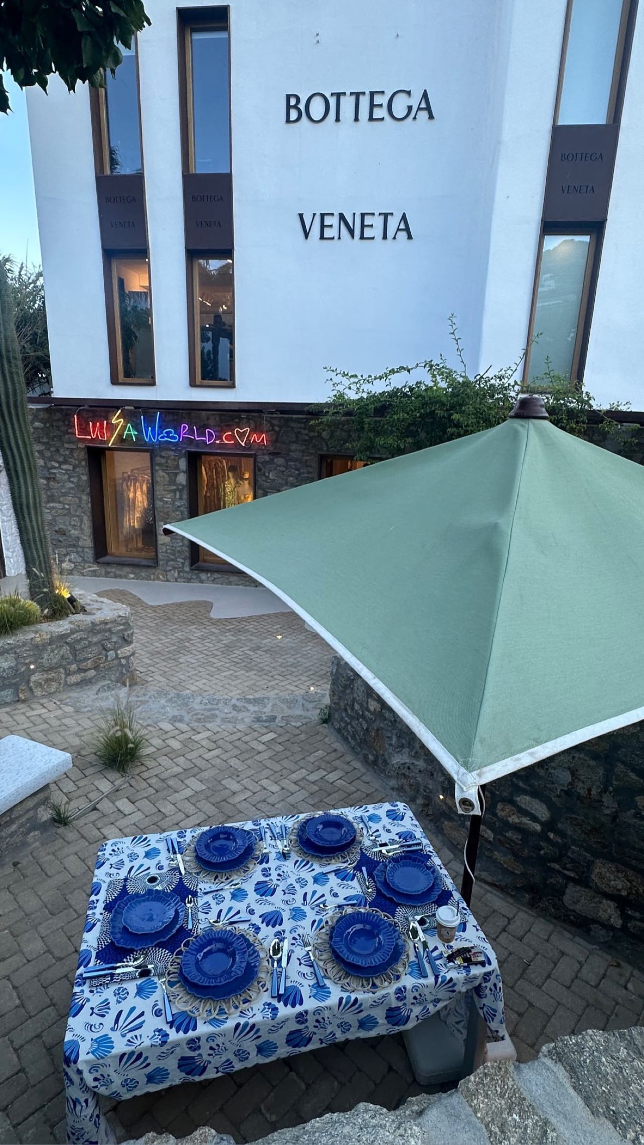 eve__sahar instagram image archive image