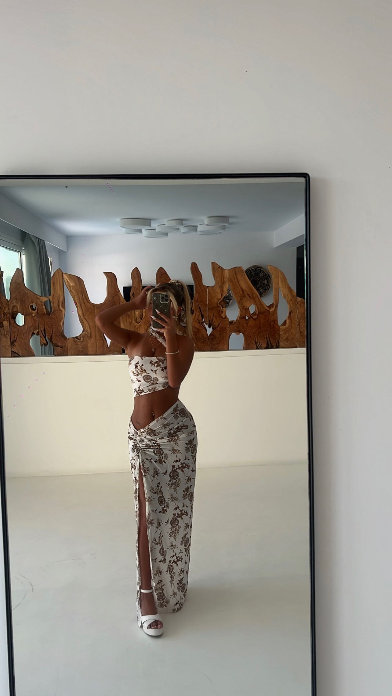 eve__sahar instagram image archive image