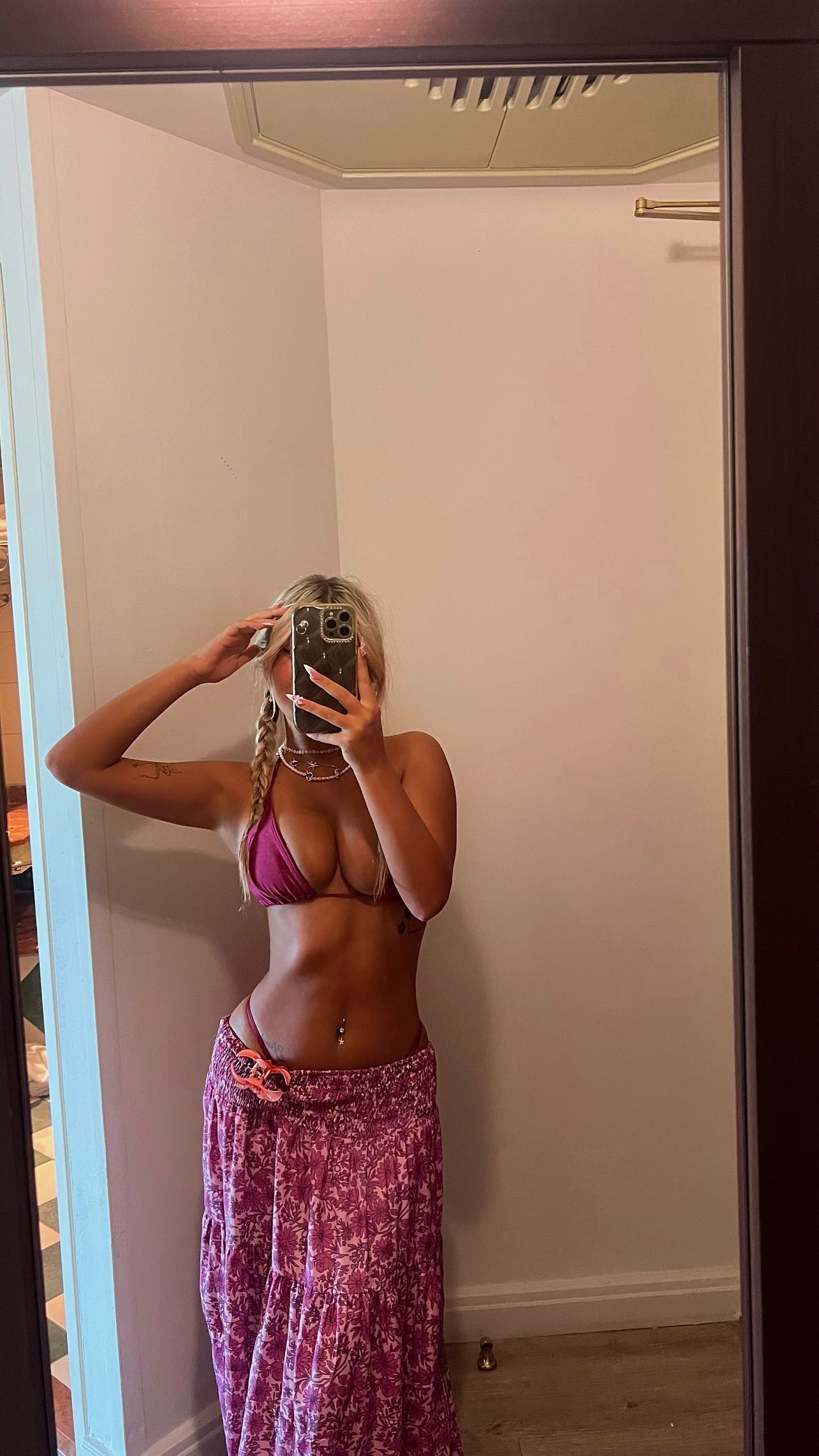 eve__sahar instagram image archive image