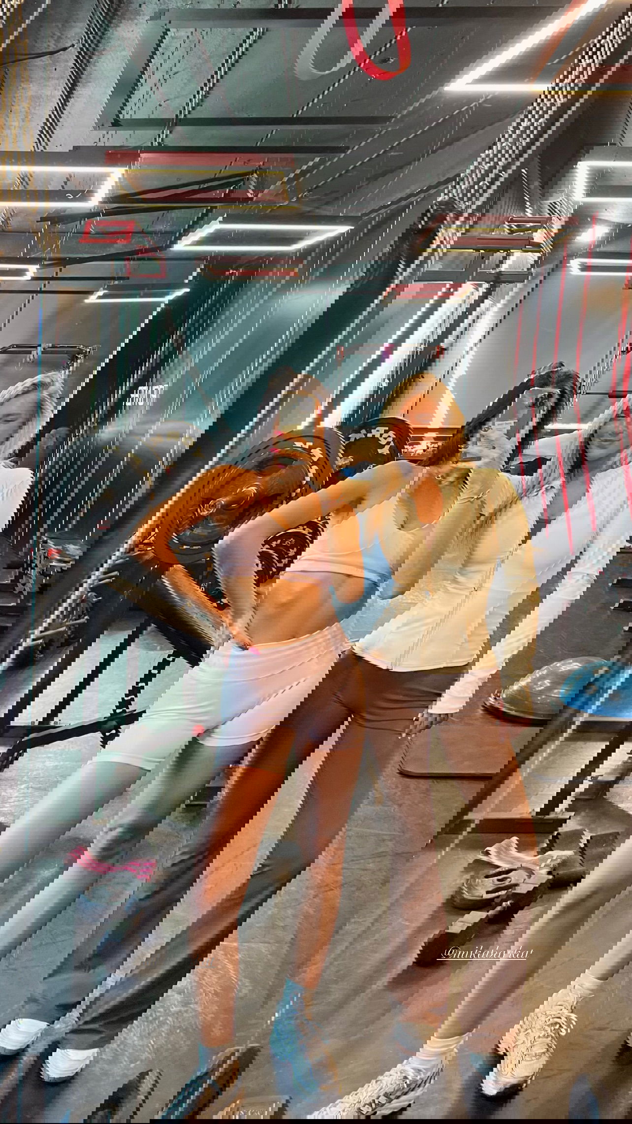 eve__sahar instagram image archive image