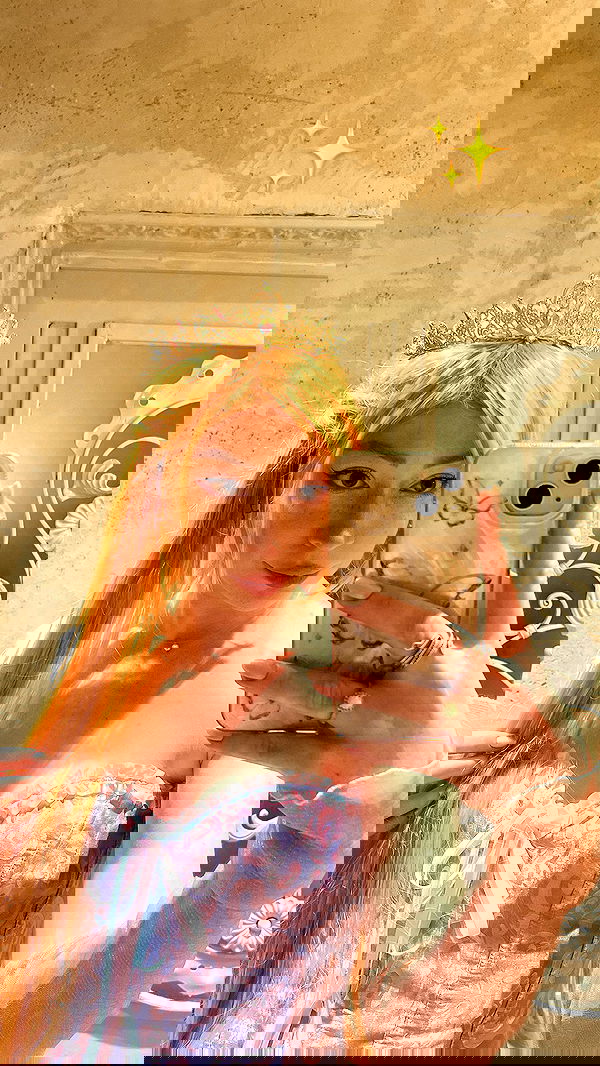 eveliniya eveliniya archive image