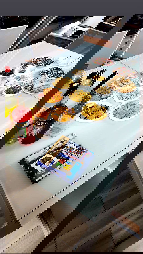 eveliniya eveliniya archive image