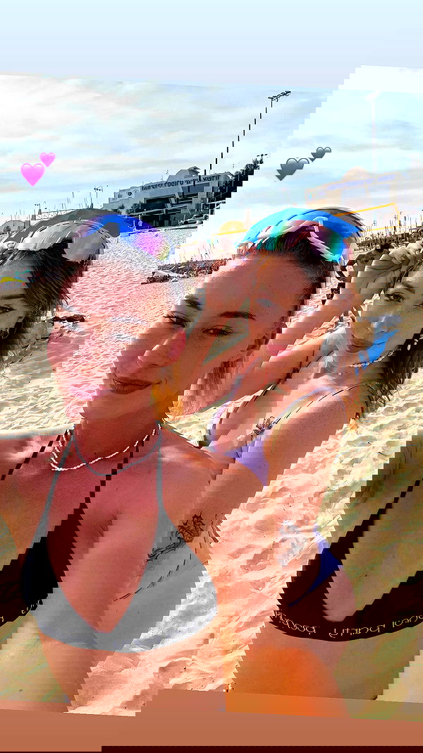 eveliniya eveliniya archive image