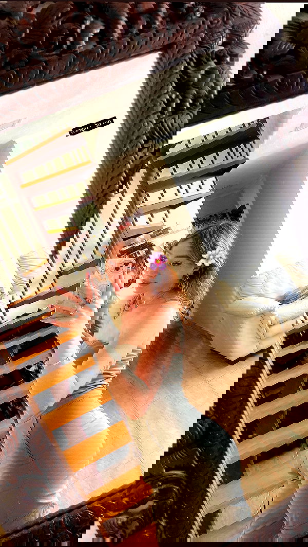 eveliniya eveliniya archive image