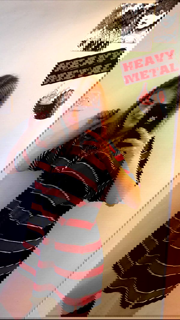 feelbetterinmysweater feelbetterinmysweater archive image