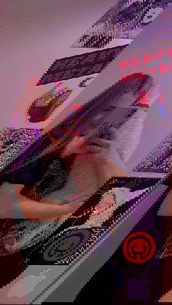 feelbetterinmysweater feelbetterinmysweater archive image