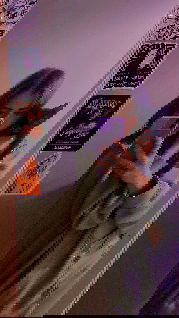 feelbetterinmysweater feelbetterinmysweater archive image