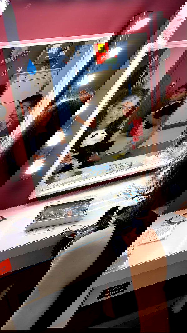 feelbetterinmysweater feelbetterinmysweater archive image