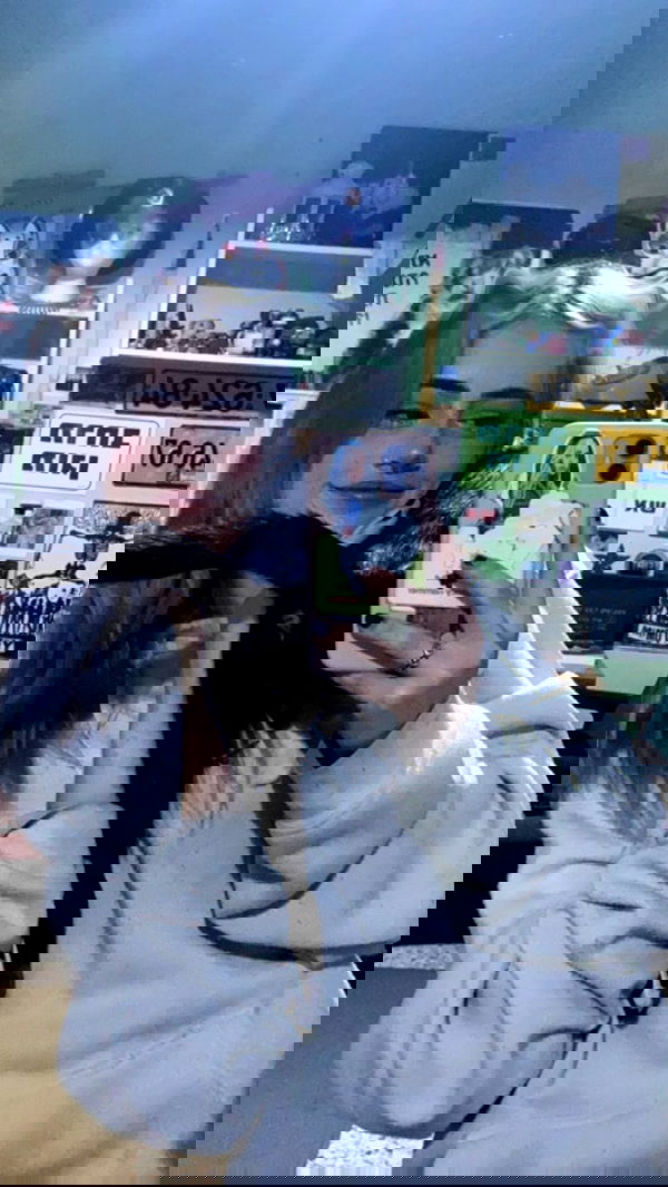 feelbetterinmysweater feelbetterinmysweater archive image