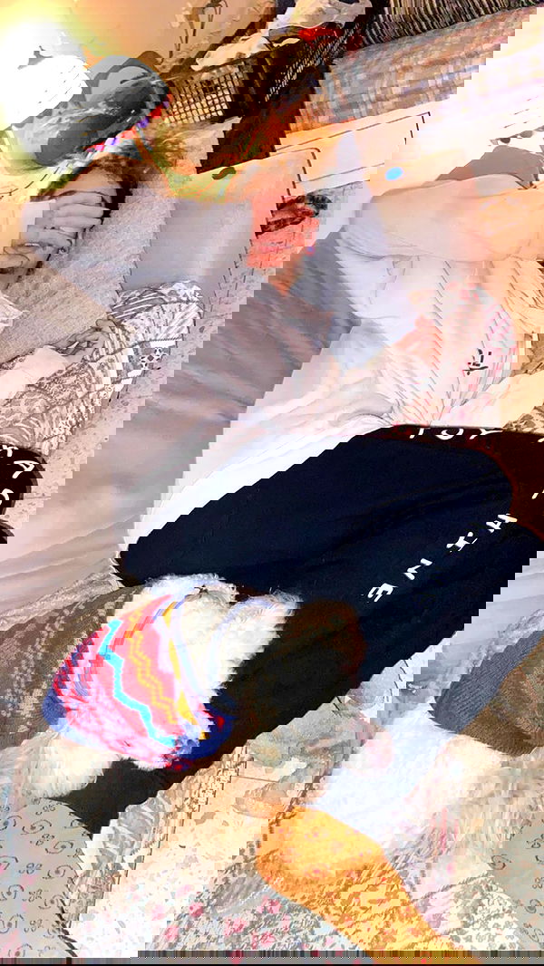 feelbetterinmysweater feelbetterinmysweater archive image