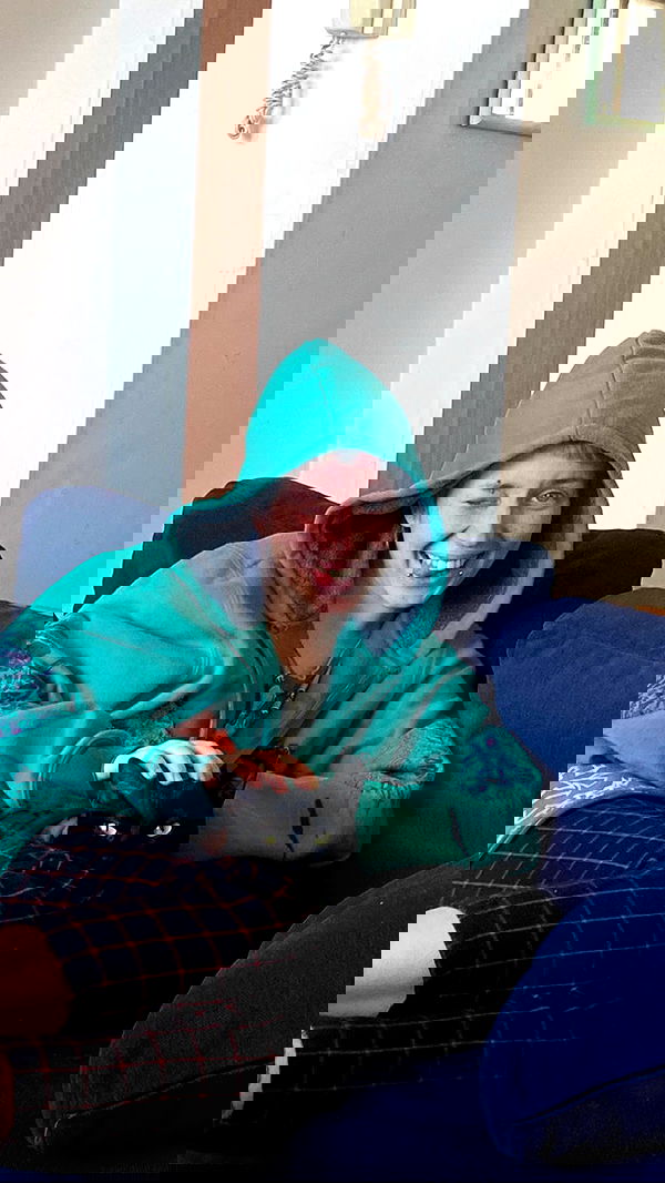 feelbetterinmysweater feelbetterinmysweater archive image