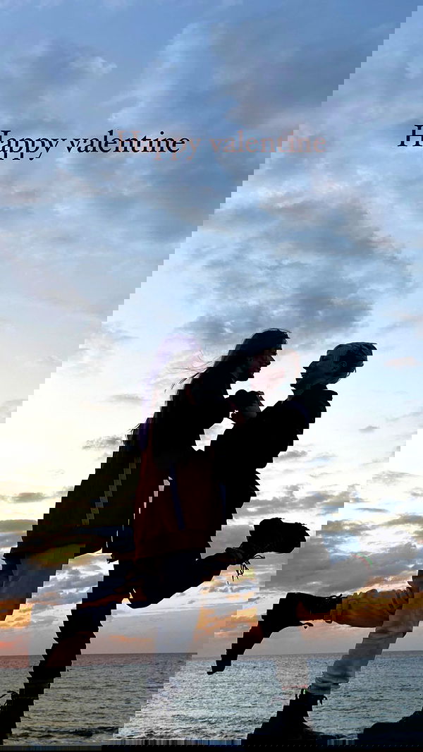 feelbetterinmysweater feelbetterinmysweater archive image