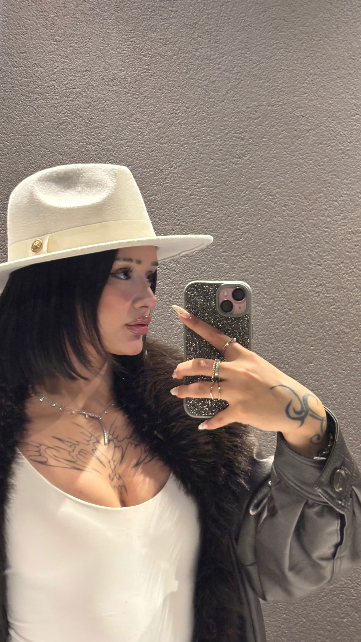 gamze.lucyy instagram image archive image