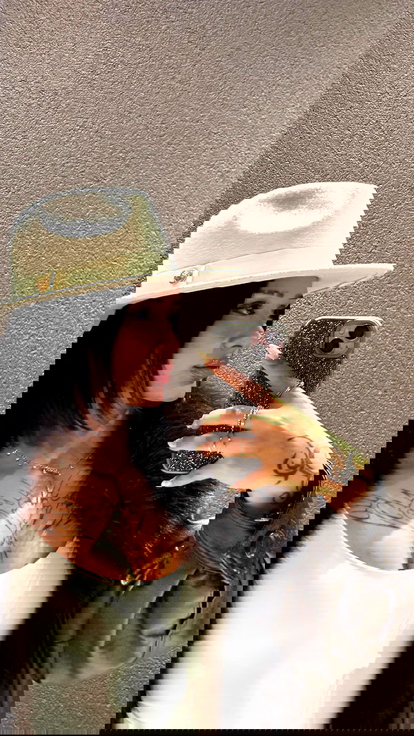 gamze.lucyy image ~ Altpins