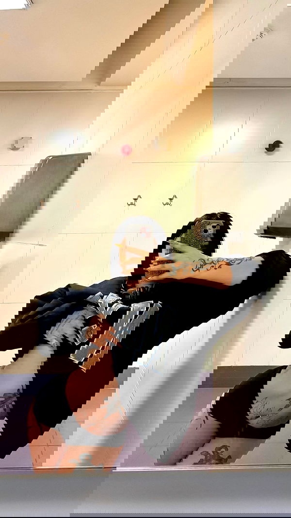 gamze.lucyy image ~ Altpins