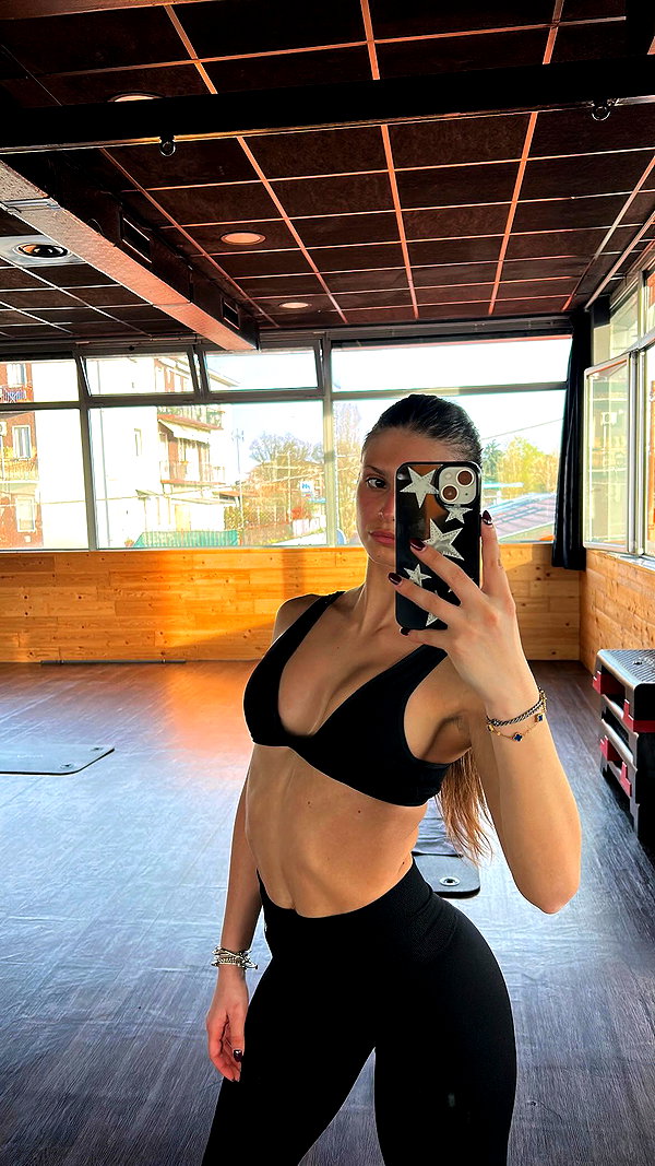 giulia.monico instagram image archive image