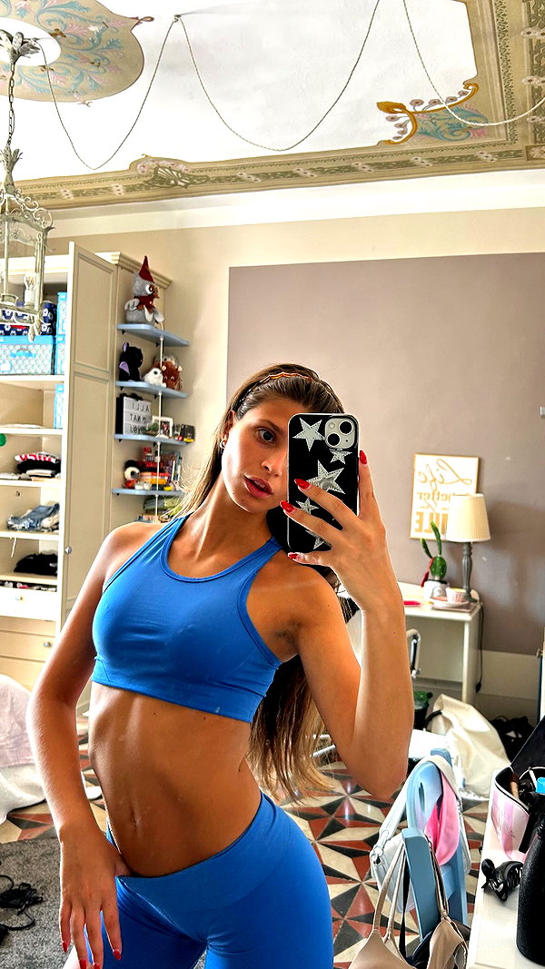 giulia.monico instagram image archive image