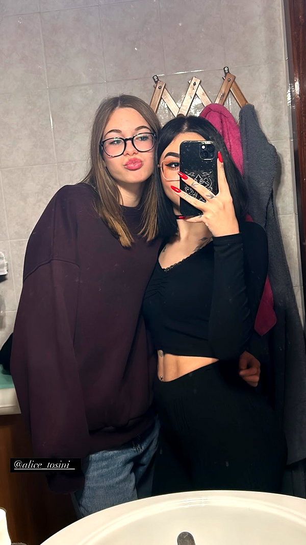 giulia_tosini_ instagram image archive image