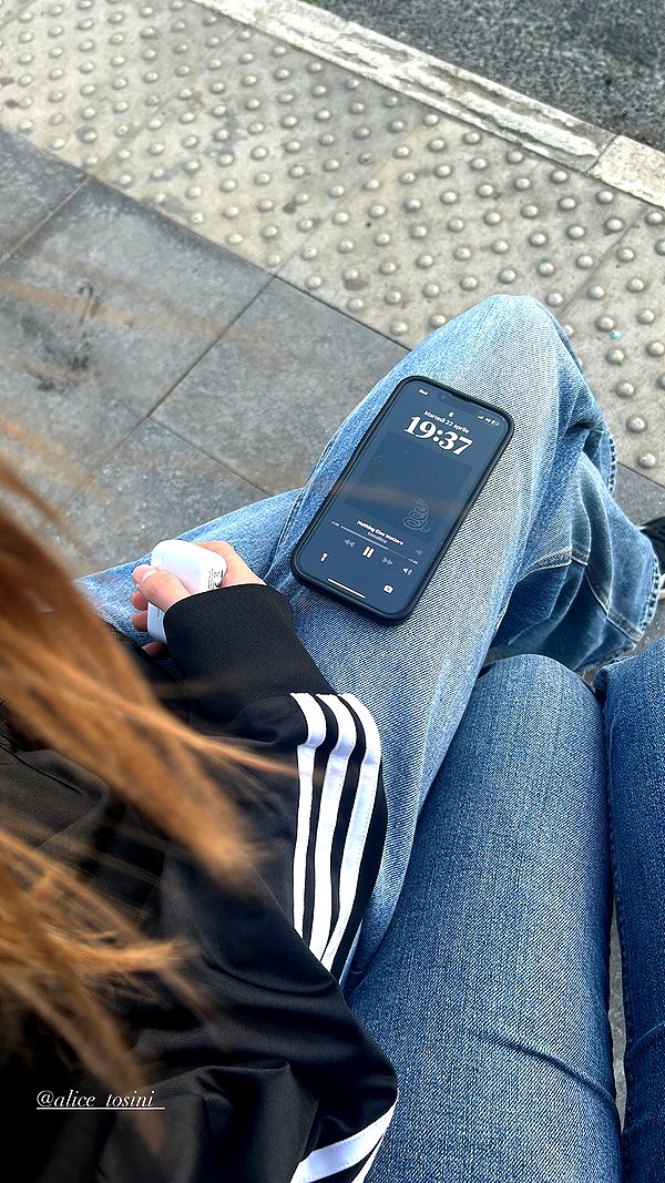giulia_tosini_ giulia_tosini_ archive image