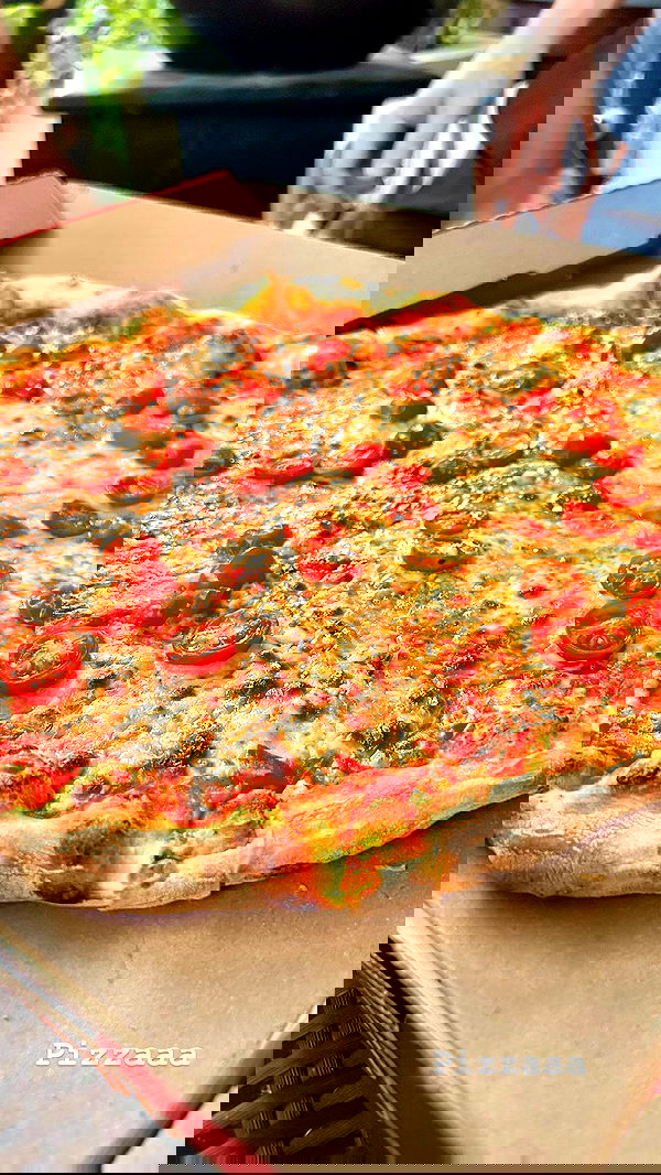 giuliahere giuliahere archive image