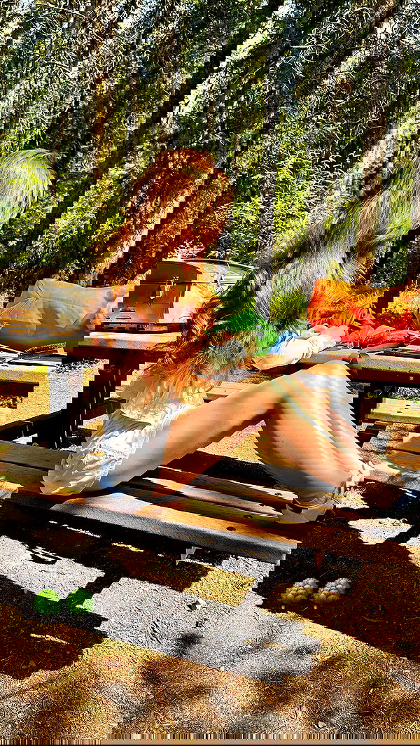 giuliahere giuliahere archive image