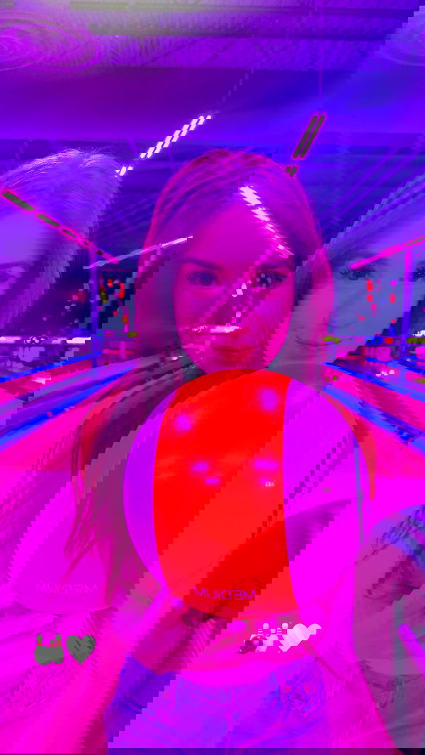 giuliahere giuliahere archive image